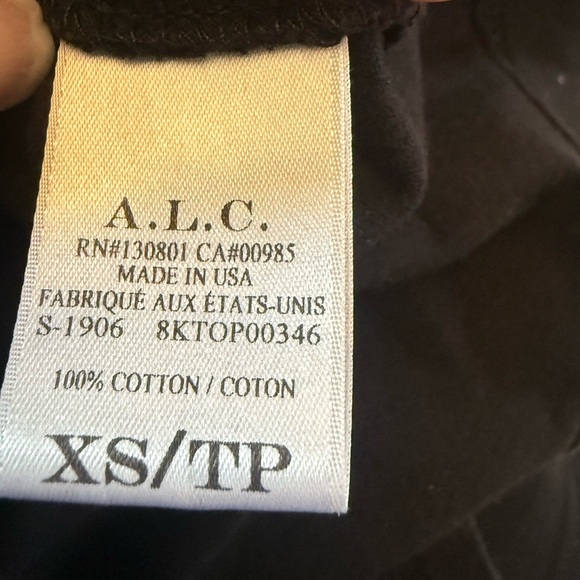 ALC Karlie puff sleeve tee black XS from Revolve excellent condition - Picture 5 of 5